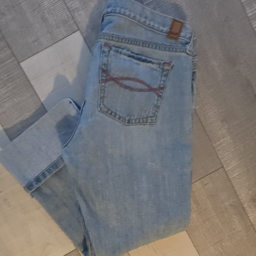 Abercrombie & Fitch Light Blue Cropped Jeans